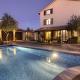 Charming villa Donatella with private pool in Pula, Šišan