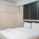 Comfy Studio at Beverly 90210 Apartment By Travelio Tangerang - Photo 3