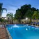 Super 8 by Wyndham Bradenton Sarasota Area - Photo 4