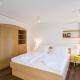 Modern Apartment in a Picturesque 15th-Century Building, Praha - Fotografie 8