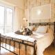 A Modern Antique Central 3 Bedroom Simple Apartment near to Acropolis, Athen - Foto 1