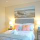 Soak up the Light at a Soothing, Stylish Apartment in Swansea Marina, Swansea - Photo 8