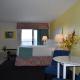 Breakers Resort - Lakeside Saint Ignace - Photo 2