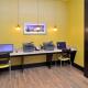 Holiday Inn Express & Suites Austin South by IHG - Foto 7