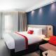 Holiday Inn Express Belfast City by IHG - Photo 3