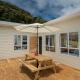 Sun Seeker Bach - Ferry Landing Holiday Home Cooks Beach - Foto 1