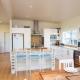 Waterfront Wonder - Matarangi Holiday Home, Matarangi (foto 4)