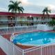 Express Inn & Suites - 5 Miles from St Petersburg Clearwater Airport - Zdjęcie 1