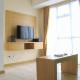 Golf View 1BR Apartment at M-Town Residence By Travelio Tangerang - Photo 4