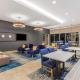 La Quinta Inn & Suites by Wyndham Kansas City Beacon Hill, Kansas City - Foto 4