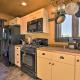 Updated Townhouse with Pergola, Walk to Downtown!, Choteau (Foto 9)
