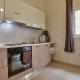 Charming Valletta 1 bedroom apartment off Republic Street sleeps 4, Valletta - Zdjęcie 6
