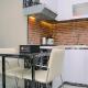 Best Location 1BR Apartment at Atlanta Residences By Travelio, Kukusan - Fotografie 7