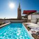 Cathedral Luxury Studio, Swimming Pool and Cathedral Views Севилья - Фото 1
