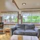 Charming Laconia Home with Deck Walk to Lake!, Laconia (fotografie 7)