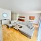 Apartment Korunni Dvur 130m2, 2 Free Parkings, Praha - Fotografie 1
