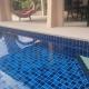 Villa Rose with Private Pool and Jacuzzi 100m to beach Pattaya South - Foto 2