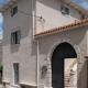 Moderno 3 Casa Vecchia, Peroj