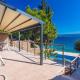 Beachfront Casa Ahoi with 2 bedrooms, heated pool, amazing sea views, Omiš - Fotografie 6