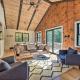 Sleek Cabin with Deck, 8 Miles to Mount Snow and Hikes, Wilmington