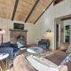 Sleek Cabin with Deck, 8 Miles to Mount Snow and Hikes, Wilmington (foto 5)
