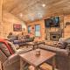 Luxe Cabin with Hot Tub, Theater, Pool Table, Arcade Pigeon Forge - Fotografie 4