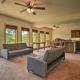 Spacious Log Cabin with Fire Pit and Game Room! Eureka Springs - Foto 10