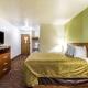 Econo Lodge Inn & Suites Pekin - Peoria Area, Pekin (photo 8)
