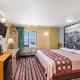 Super 8 by Wyndham Midland - Photo 9