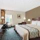 Days Inn by Wyndham Newport News City Center Oyster Point - Fotografie 10