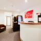 Snooze Hotel, Corby