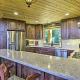Spacious Fairplay Retreat with Hot Tub and Fire Pit!, Fairplay (zdjęcie 7)