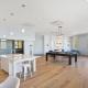 Luxury Apartment with Gym, Steps From Commuter Rail #2009, Reading (foto 9)