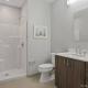 Luxury Apartment with Gym, Steps From Commuter Rail #2009, Reading (foto 5)