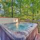 Creekside Broken Bow Cabin w/ Hot Tub & Fire Pit!, Stephens Gap (foto 2)