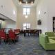 Holiday Inn Express & Suites - South Bend - Notre Dame Univ. - Photo 4