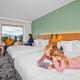 Holiday Inn Express & Suites Queenstown by IHG - Photo 4