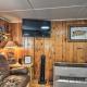 Riverfront Grayling Retreat with Fire Pit and Dock!, Bucks (zdjęcie 4)