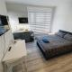 Southend on Sea - Westcliff Studios - Great Location Southend-on-Sea - Photo 2