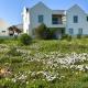 PERFECT 10 - 10 to 13 Sleeper Luxury Holiday Home Breakage Deposit of R2500 per Weekend Lease Langebaan - Photo 6