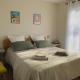 06D - Appartement spacieux avec terrasses, jardin et piscine, Roquefort-les-Pins (zdjęcie 7)