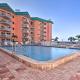New Pool & Hot Tub! Beachfront Indian Shores Condo, Clearwater Beach (foto 4)