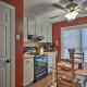 Spacious Greenwood Getaway - 2 Mi to Main St!, Гринвуд (фото 10)