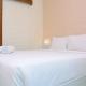 Comfy with Modern Style 1BR Grand Kamala Lagoon Apartment By Travelio, Pekayon Satu (foto 9)