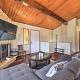 Lake Arrowhead Cabin with Deck and Stunning Mtn Views!, San Bernardino (foto 3)