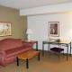 Red Lion Inn & Suites Grimes, Grimes (zdjęcie 3)
