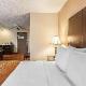 La Quinta Inn & Suites by Wyndham Memphis I-240, Memphis (photo 6)