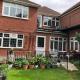 House - Sleeps 2 - Patio - Parking, High Wycombe