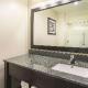 La Quinta Inn & Suites by Wyndham Clifton Park Saratoga Area 1749 Route 9, Clifton Park (fotografie 7)