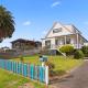 A Wave From It All - Waihi Beach Holiday Home, Waihi Beach - Foto 1